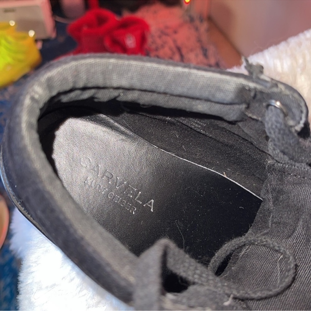Kurt Geiger Carvela Stylish Black and Camouflage High-Top Sneakers - Picture 7 of 9